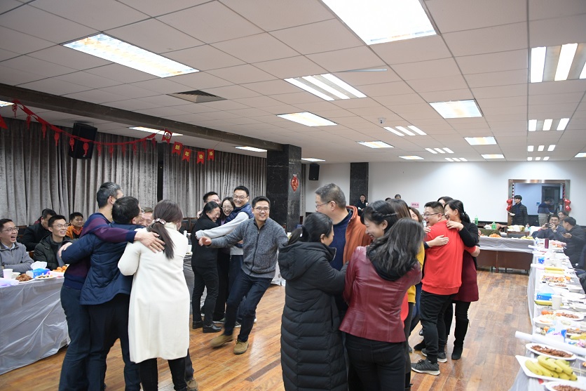 1548818922910423.jpg 10游戏抱团打天下.JPG